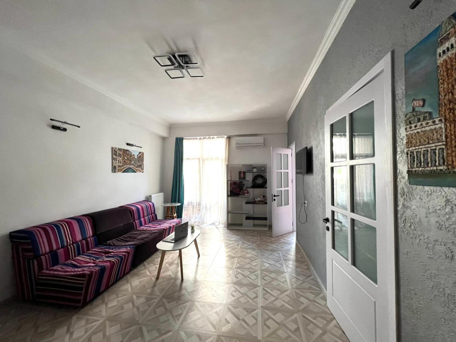 Apartment Sunny Mood Tbilisi Buitenkant foto