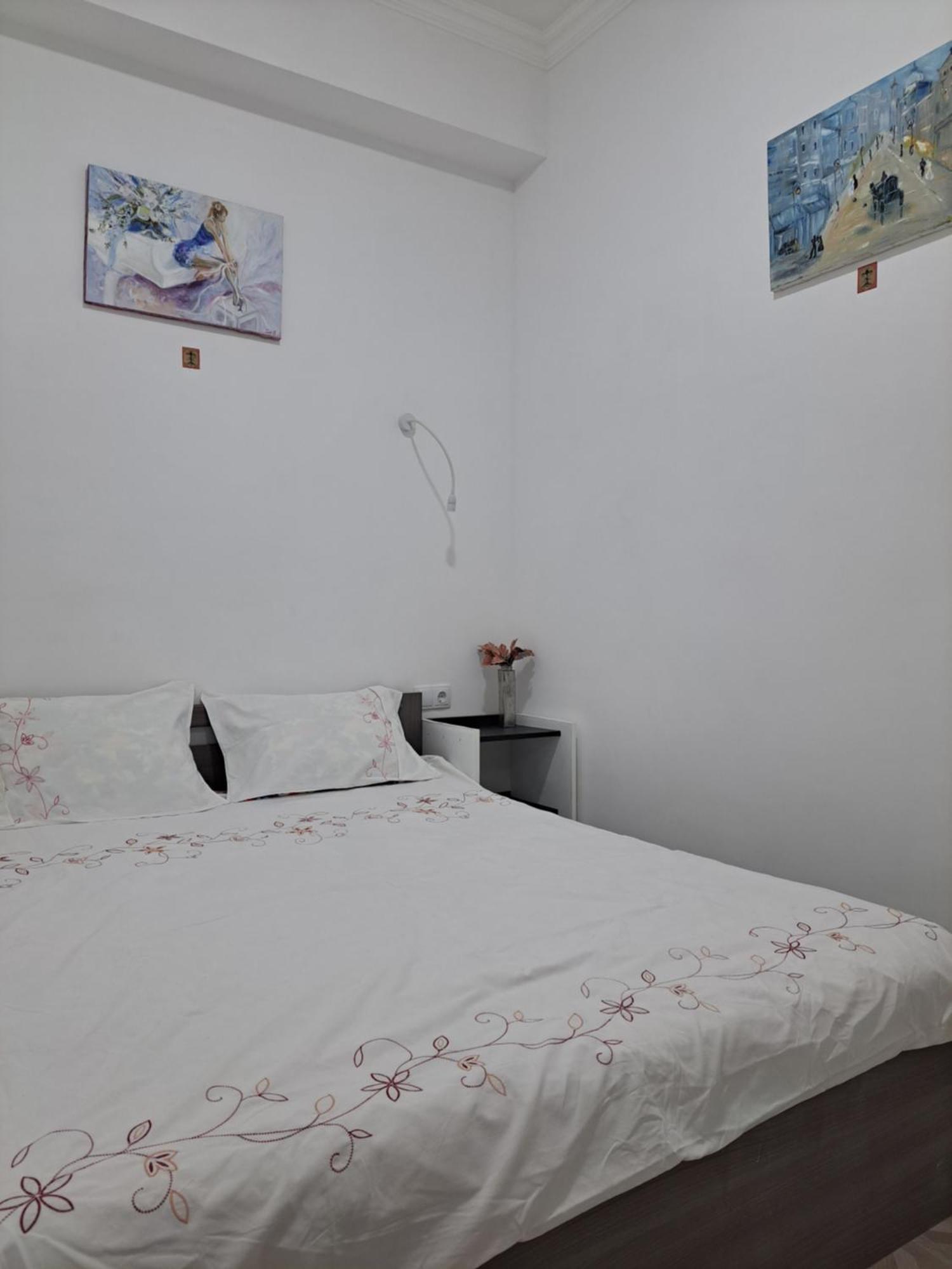 Apartment Sunny Mood Tbilisi Buitenkant foto